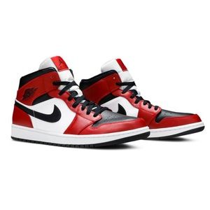 Jordan 1 chicago mids